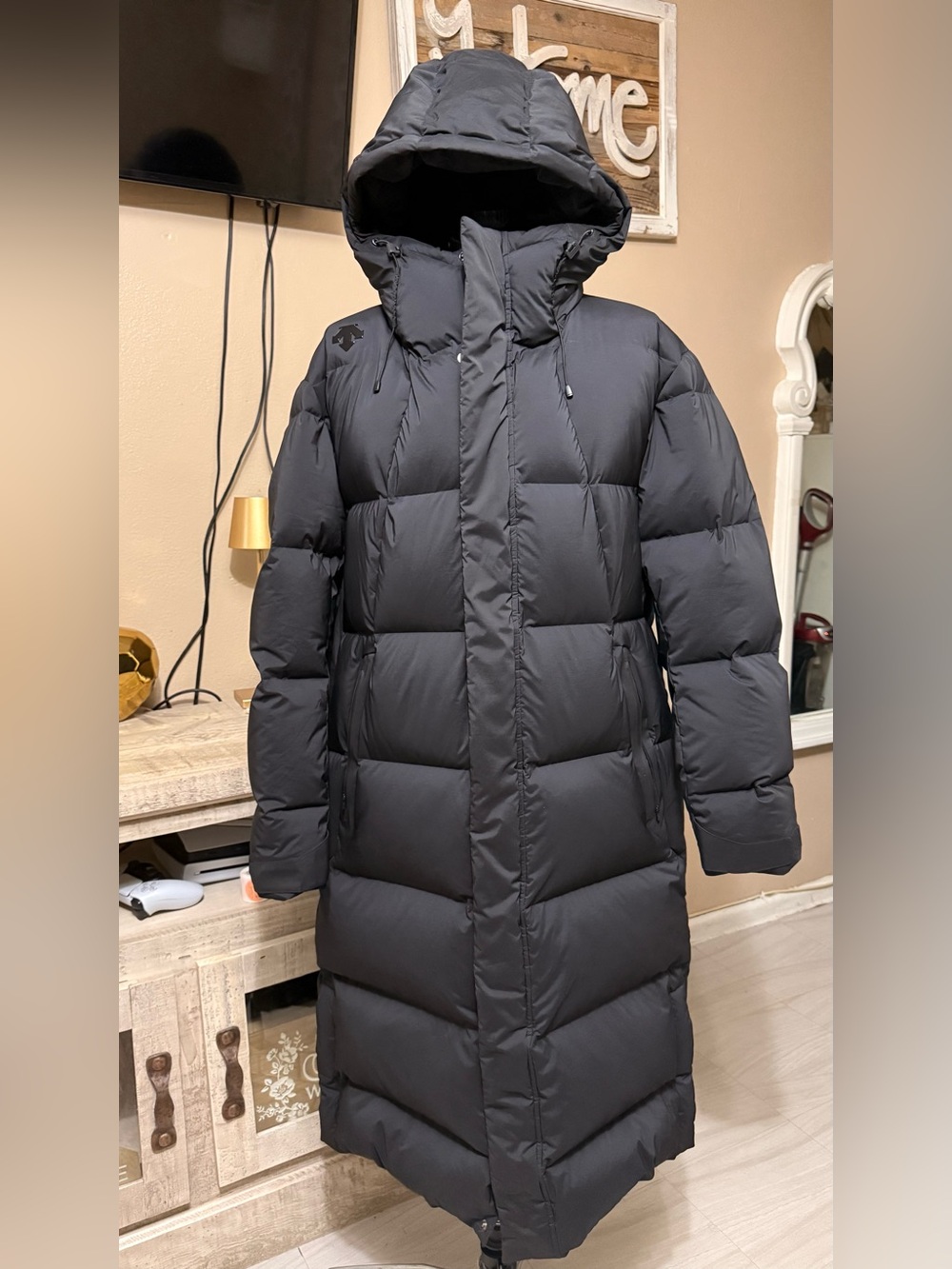 Descente Men's Long Hooded Puffer Coat - Black